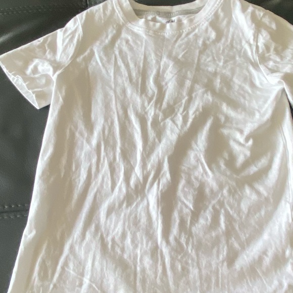 White T-shirt - Picture 1 of 5